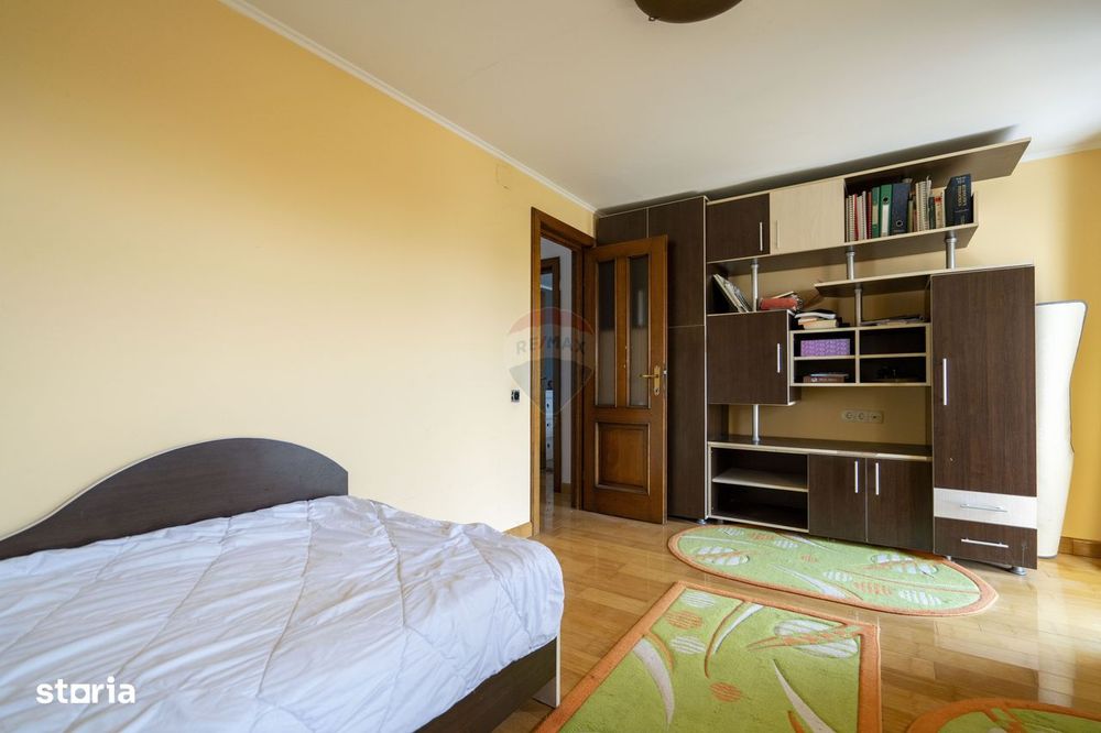 De vânzare casă cu 6 camere in Santandrei