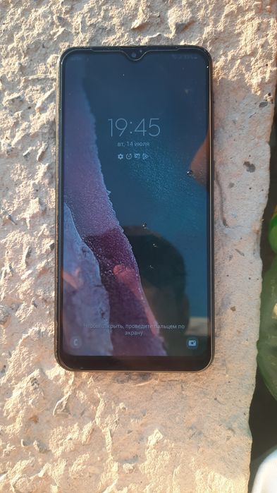 Телефон A10 32gb