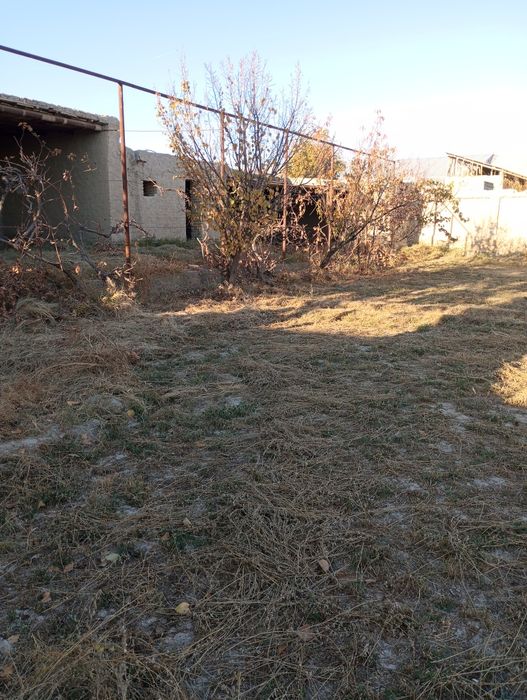 Qurilishi tugallanmagan uchastka sotiladi