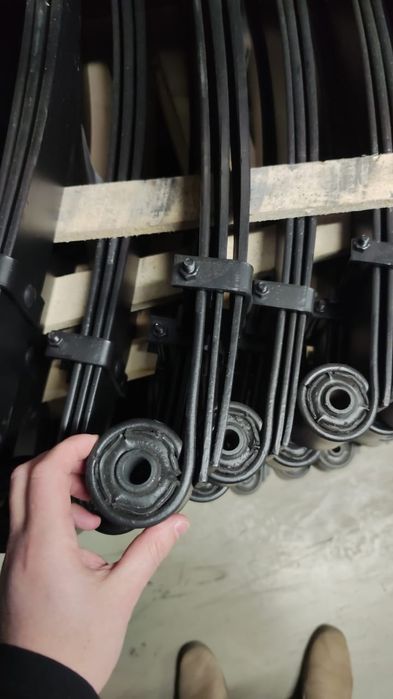 Продам новые  рессоры и листы на газель