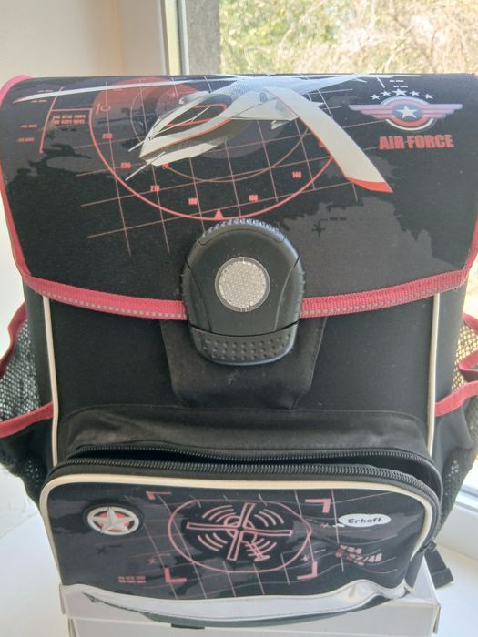 Продам школьный рюкзак.