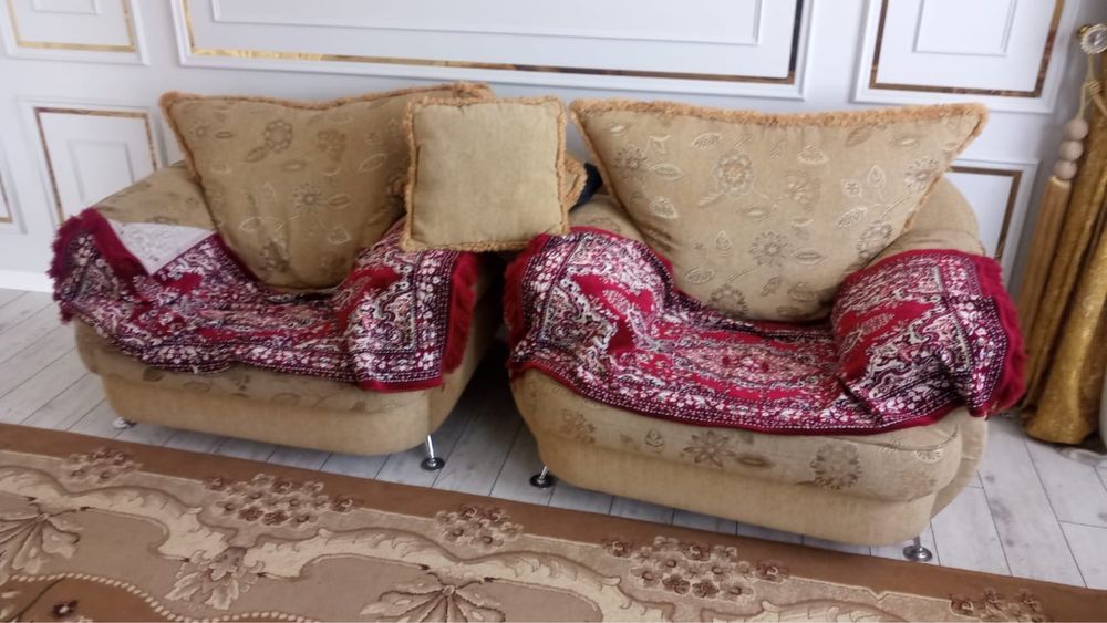 Диван и кресло срочно