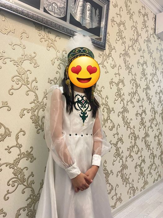 Койлек бас киымы мен бырге сатылады