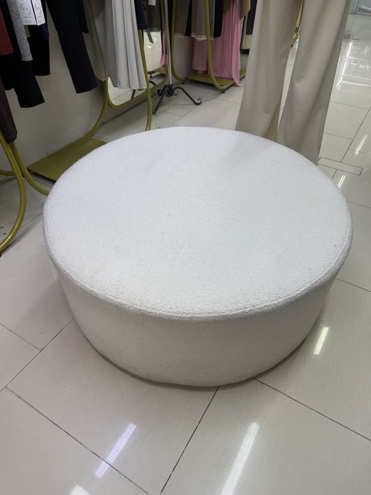 продам пуфик 100х100