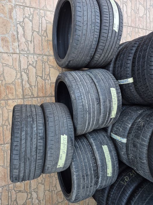 Vând cauciucuri 225/40/18 de vară seturi de câte 2buc imp Germania