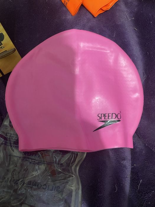 Для бассейна шапочка,нарукавники