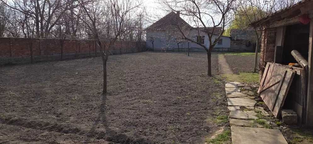 De vânzare casă în Gurba - Teren 1430mp