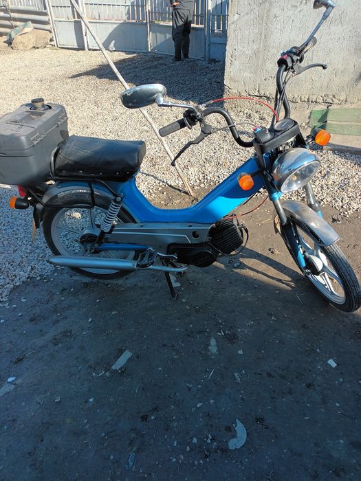 Vand scuter 49 în stare de funcționare