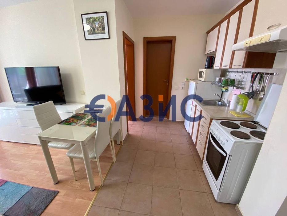 Апартамент с 1 спалня комплекс Несебър Форт Клъб, 3 етаж, България,