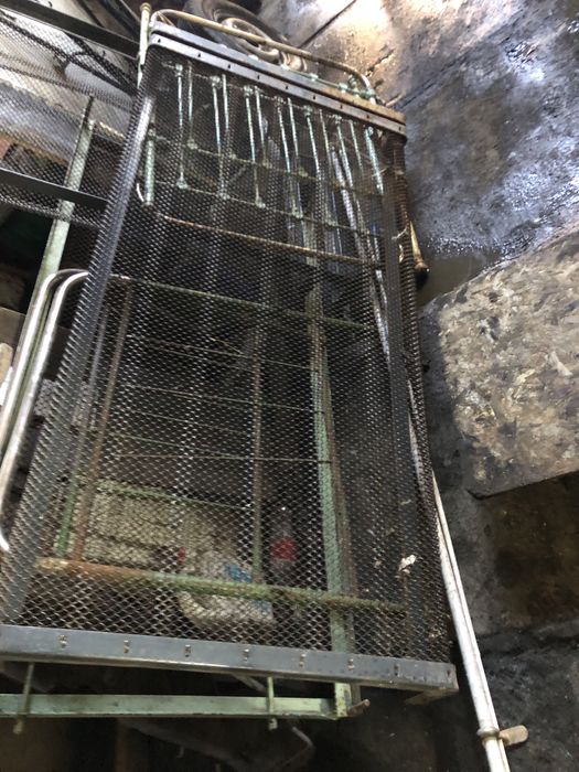 Панцирные кровати со спинками