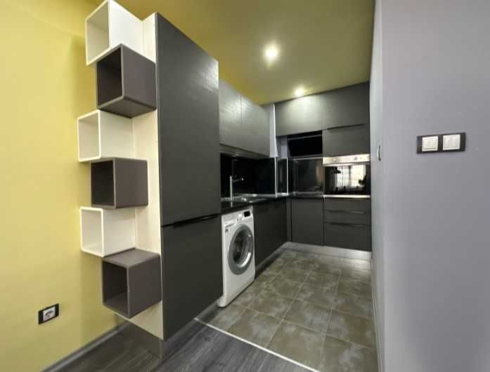 Дава се под наем Двустаен апартамент в София, Изток - 80 кв.м за 486 € - Снимка #2