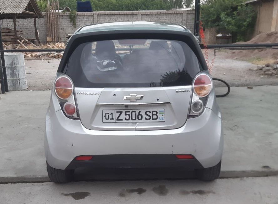 Spark 2011 srochna sotiladi