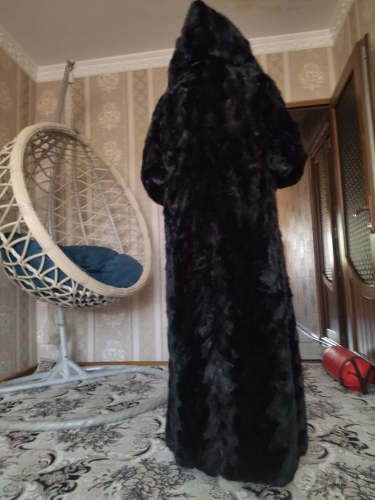 Продается шуба норковая.