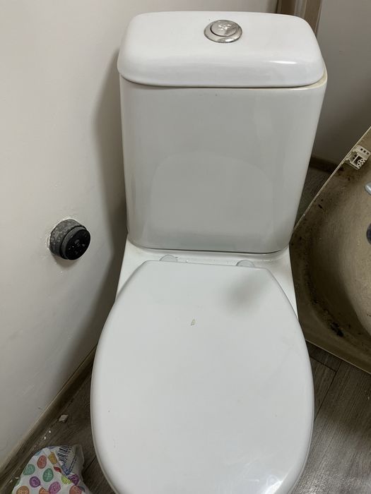 Унитаз в сборе, б/у