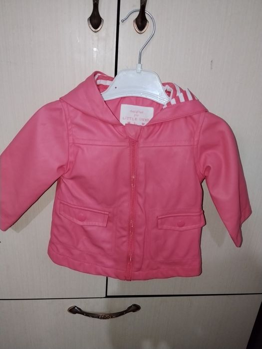 Продам детскую куртку
