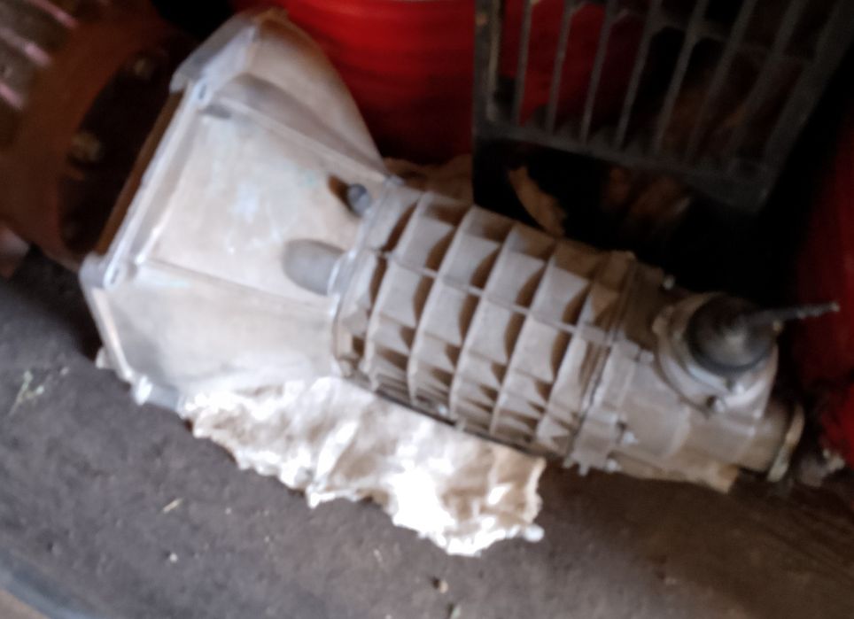 Продам коробку передач 5ти ступка на ваз 2121 нива