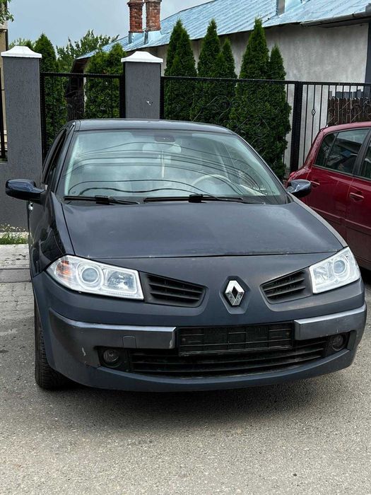 Dezmembrez Renault Megane 2