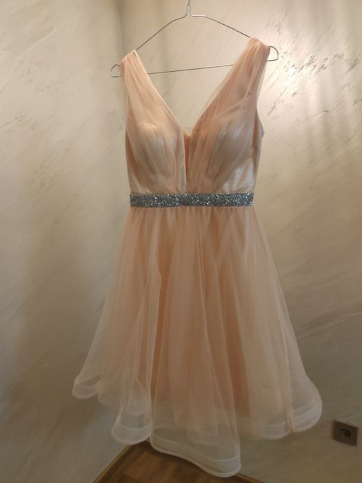 Официална рокля размер 36/S. Цвят пудра