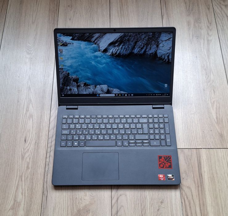 15.6' IPS Dell Inspiron AMD Ryzen 5 3450U/8GB/512GB SSD/Батерия 5 часа