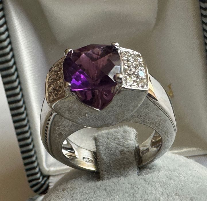 18К Италиански Златен Пръстен 12г; 4К Аметист и 0,32К Диаманти;