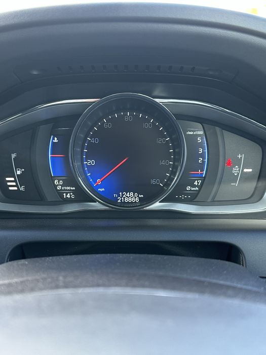 VOLVO XC60 2.0d 2015