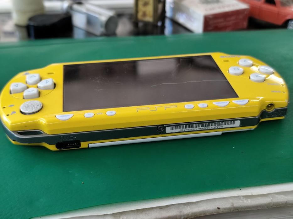 конзола  sony portable  psp the sipspsons limited edition 2004
