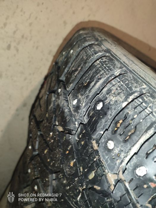 Продам шины марки Нокия Нордман 215*55/17