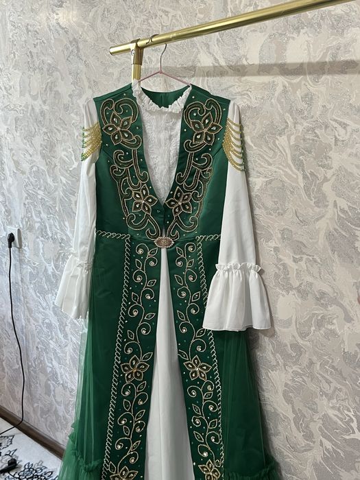 Ansambl sotiladi