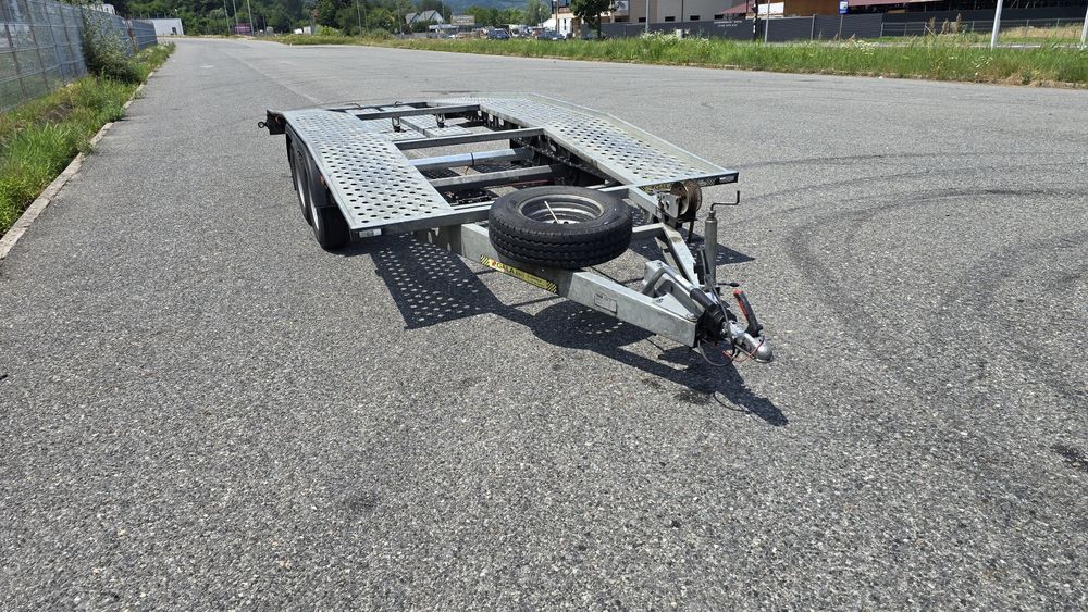 Platforma 2.7 T An 2024 Mai 4.5 m cu 2.10 Persoană Fizică Echipare ALKO