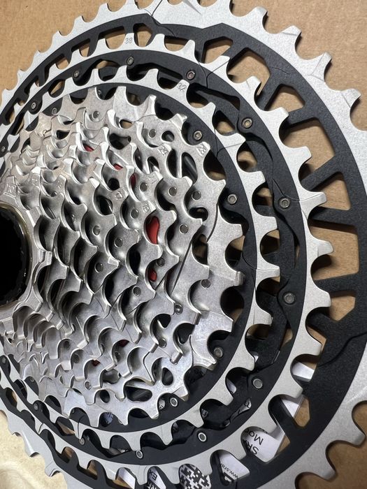 Pinioane Sram Force XPLR  13vit