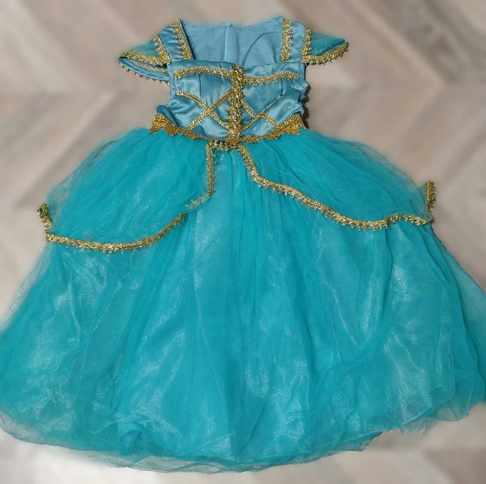 Светеща детска рокля с LED светлини в стил принцеса Жасмин