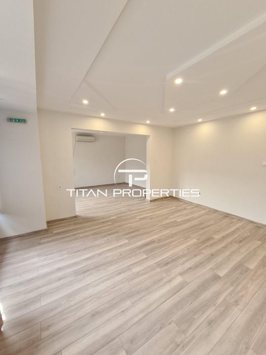 Продава се Тристаен апартамент в Пловдив, Кършияка - 80 кв.м за 1925 €/кв.м - Снимка #2