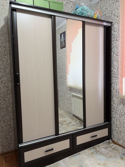Продам Шкаф купе