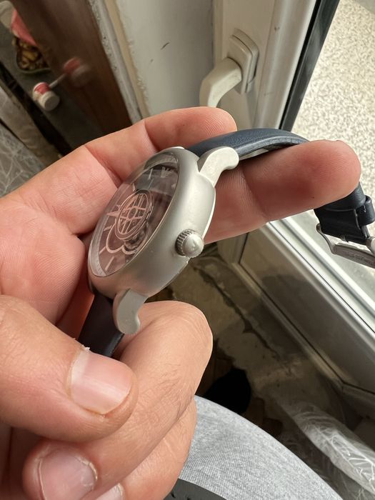 EMPORIO ARMANI скелетон часовник