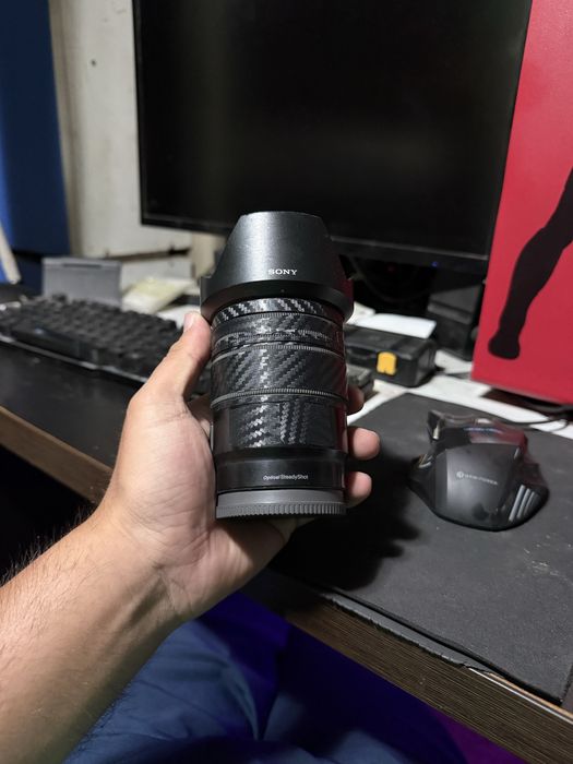 продам обьектив Sony 18-135