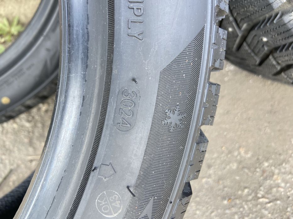 225/45/17 Комплек Sailun