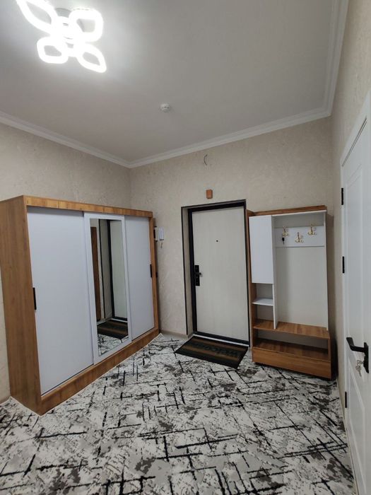 O‘rikzor Rezident 2/9/16 O‘rikzor bozori oldida