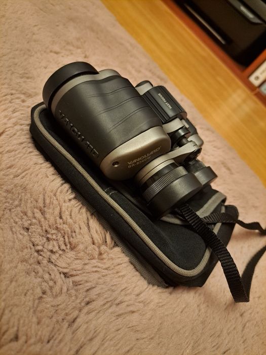 Binoclu Vanguard BR 8300 W