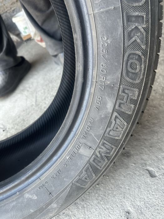Продам шины летние YOKOHAMA
