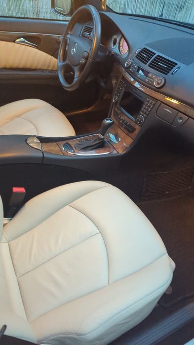 De vinzare Mercedes E class Avantgarde automata