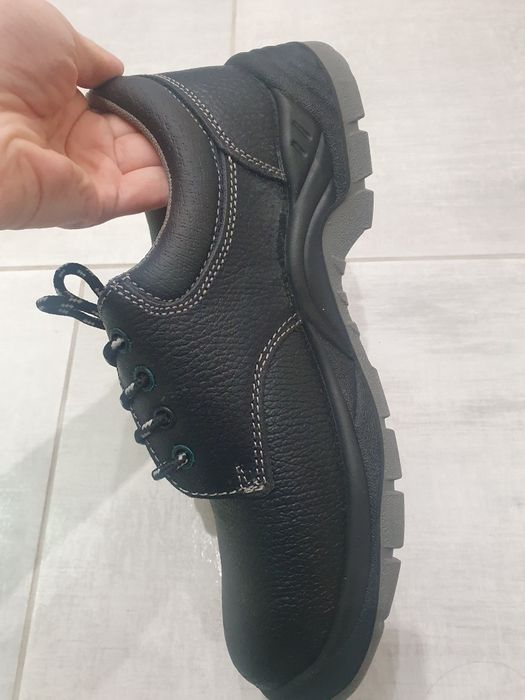 Работни обувки, нови!