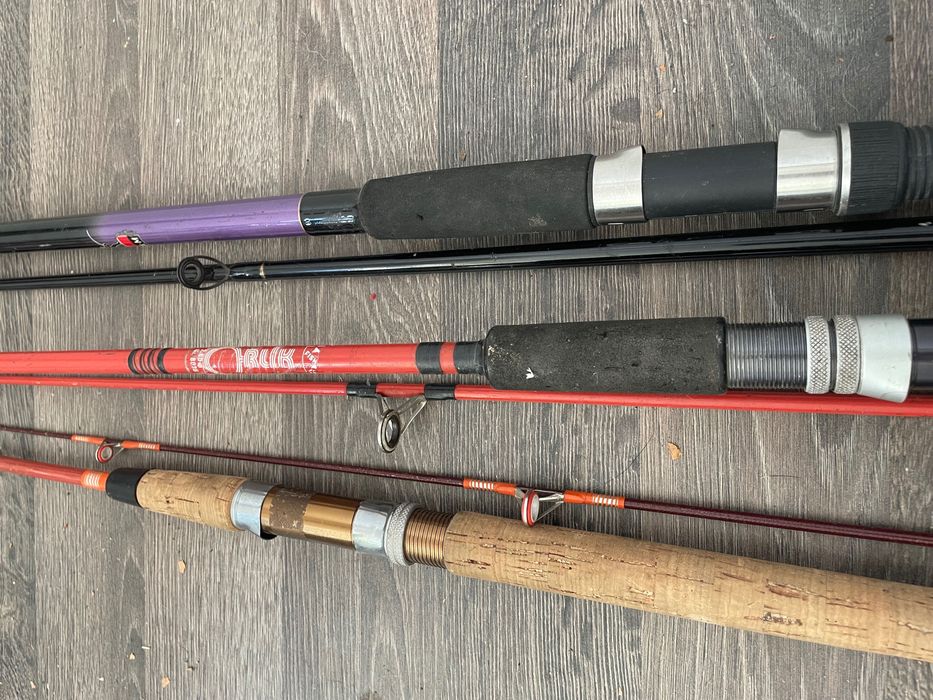 Продавам въдици различни
