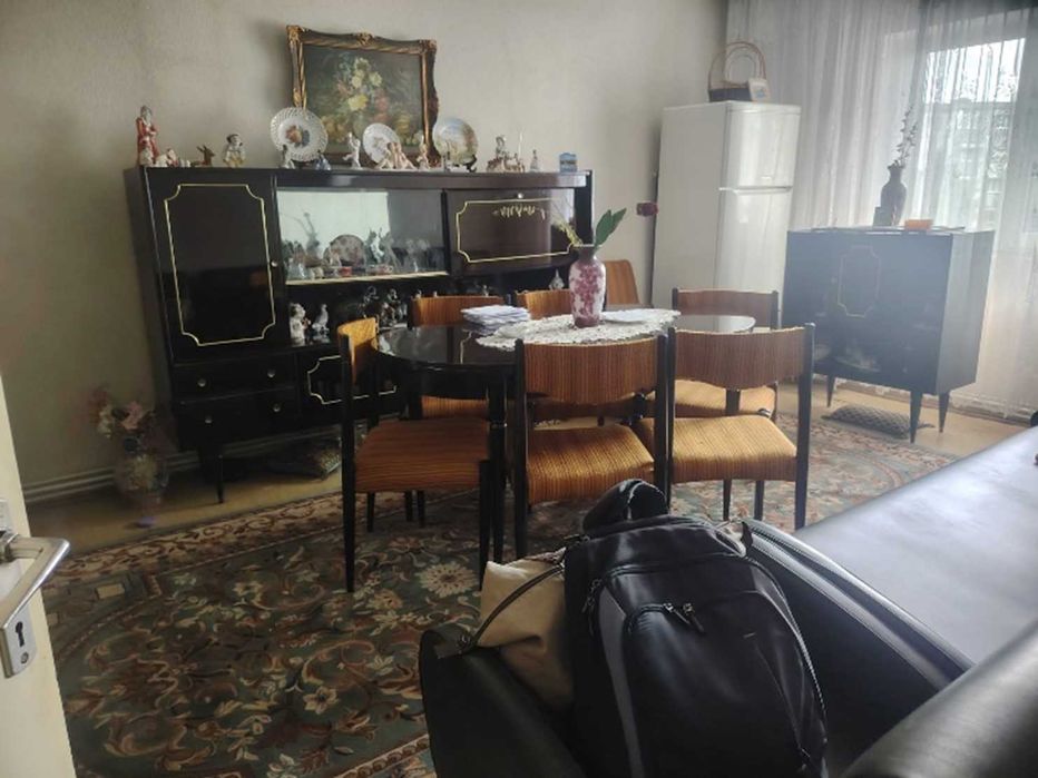 Apartament 4 camere ETAJ 2, langa loc de joaca