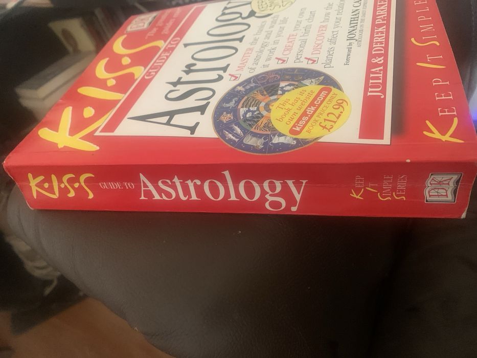Astrology guide Julia&Derek Parker