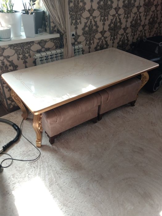 Продается уголок