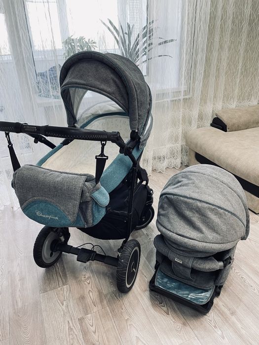 Коляска прогулочная зима-лето