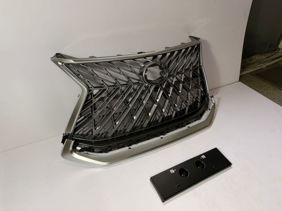 Решетка SUPERIOR на Lexus 570