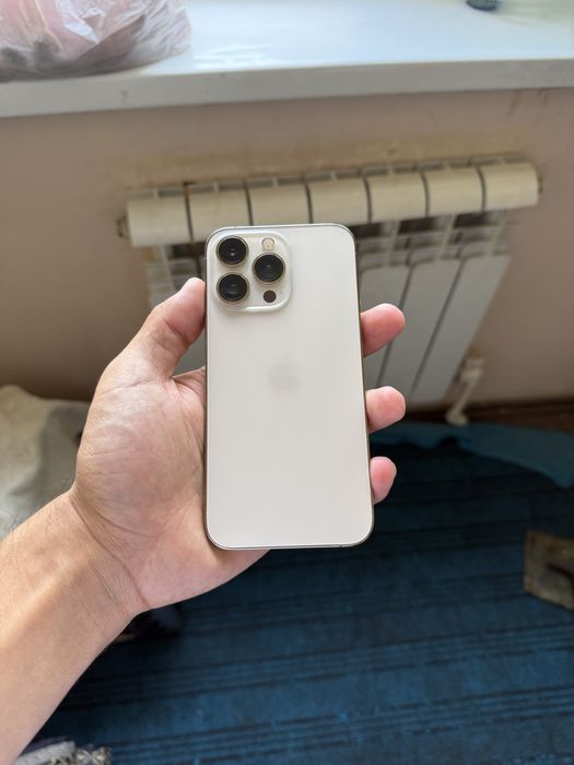 Iphone 13 pro gold