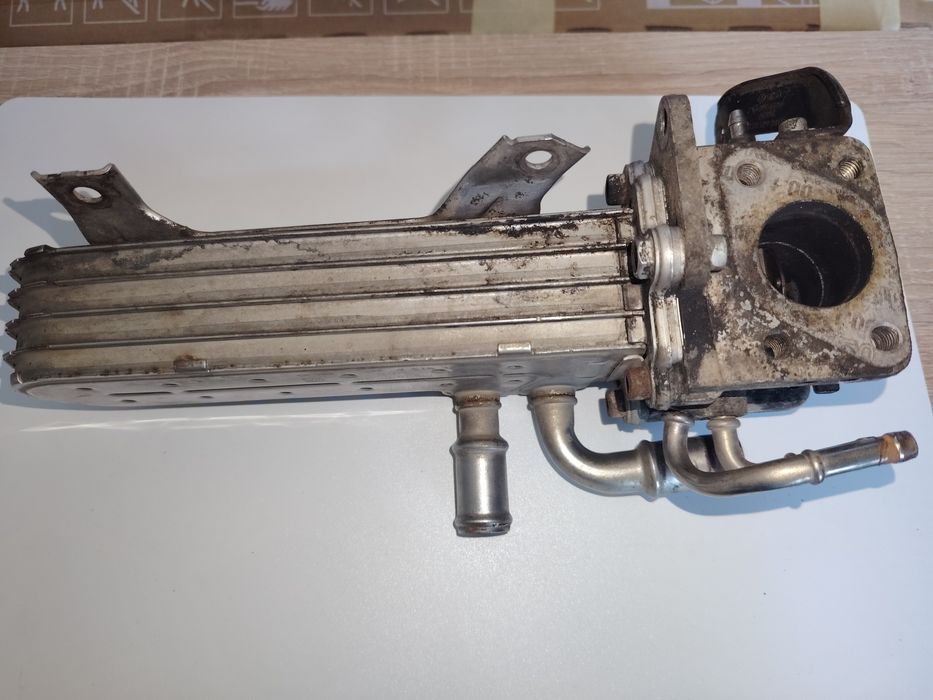 Răcitor gaze nearse traseu intercooler Vw Touran 1,9 tdi ,motor AVQ