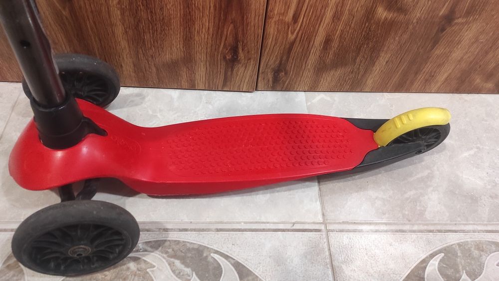 Детска тротинетка с 3 колела